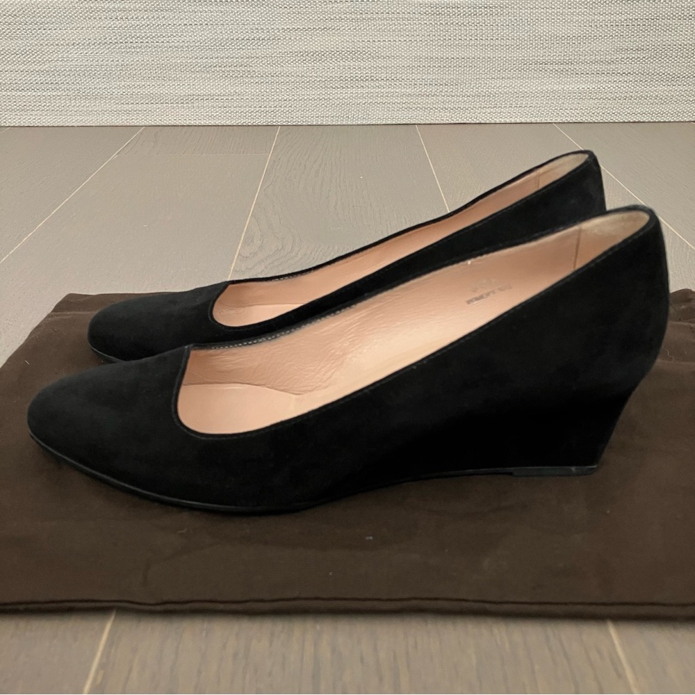 TOD’S Suede Wedge Pumps in Size 38.5 🖤